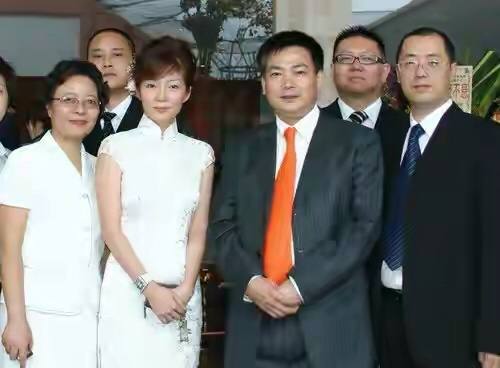 谭长安创业经历_谭鱼头火锅店创始人谭长安_成都谭鱼头投资股份有限公司