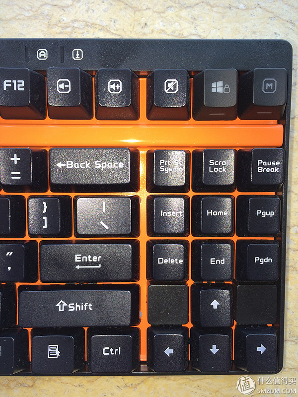 雷柏V500机械键盘评测_雷柏v500s冰晶版怎么样_京东白拿活动体验