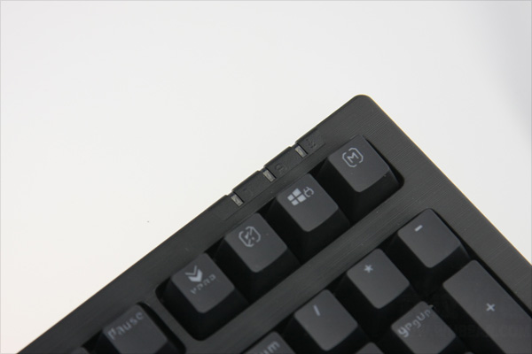 雷柏v500s冰晶版怎么样_雷柏自产青轴键盘评测_雷柏V510s机械键盘