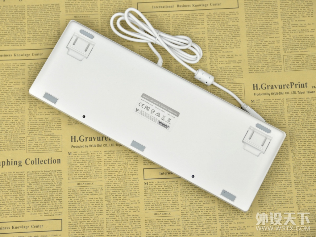 雷柏V500 RGB冰晶版红轴机械键盘评测_雷柏V500 RGB冰晶版幻彩背光机械键盘_雷柏v500s冰晶版怎么样