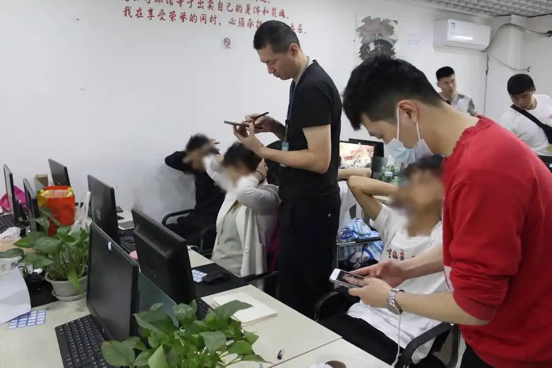 10倍配资股票骗局_股票配资诈骗 对赌_虚假股票APP诈骗