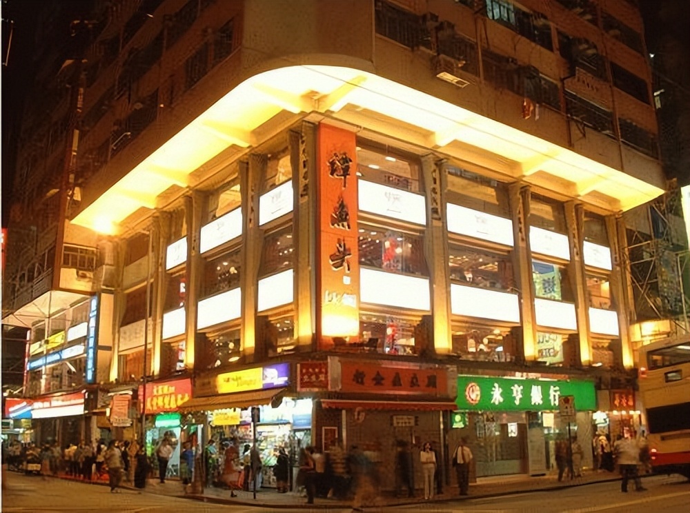 谭鱼头火锅店发展历程_谭鱼头创始人谭长安发家史_成都谭鱼头投资股份有限公司