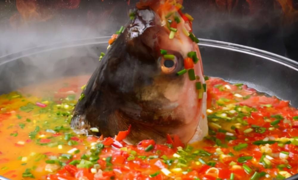 谭鱼头创始人谭长安发家史_成都谭鱼头投资股份有限公司_谭鱼头火锅店发展历程