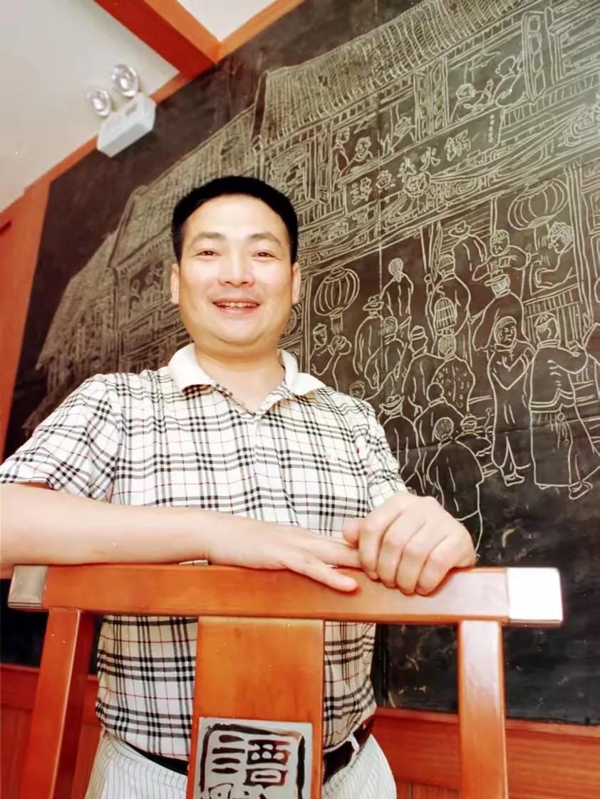 谭长安餐饮帝国失败原因_成都谭鱼头投资股份有限公司_谭鱼头创始人谭长安负债