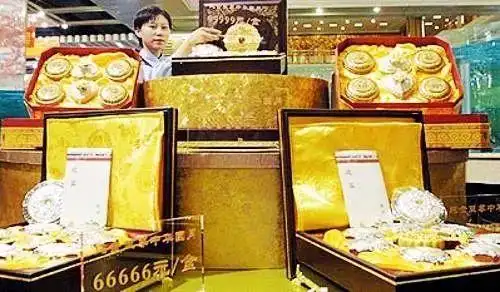 过度消费行为分析_消费螺旋现象_麦肯锡:2026年度中国消费者调查报告