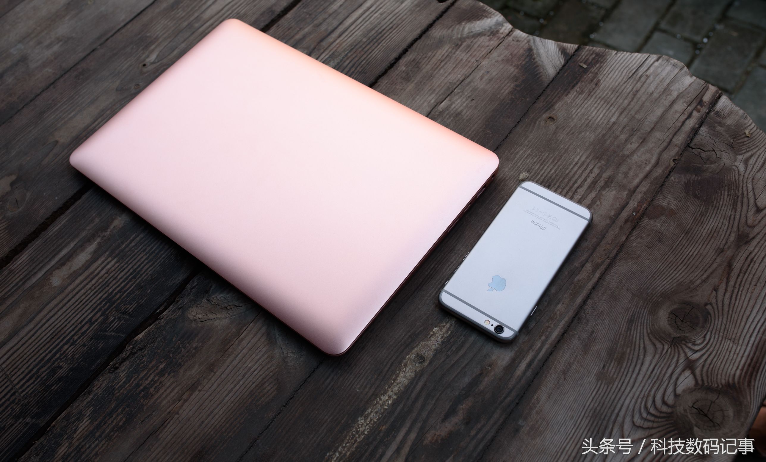 轻薄笔记本小米笔记本Air 12评测_超薄本MacBook air与ThinkPad X1 carbon对比_macbook和thinkpad