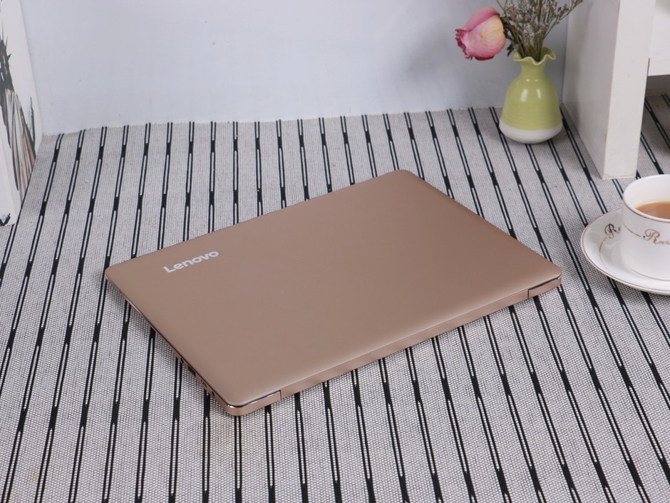 轻薄笔记本小米笔记本Air 12评测_macbook和thinkpad_超薄本MacBook air与ThinkPad X1 carbon对比