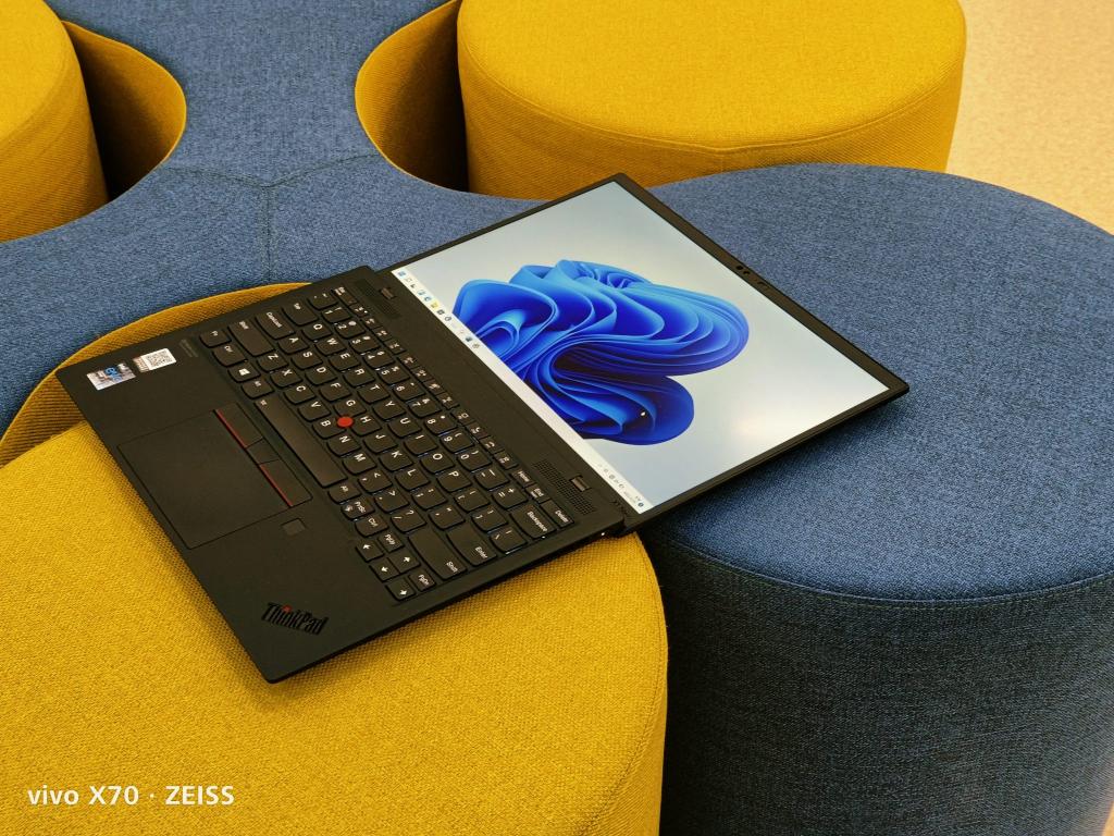 ThinkPad X1 Nano 2022评测_ThinkPad X1 Nano 2021评测_macbook和thinkpad